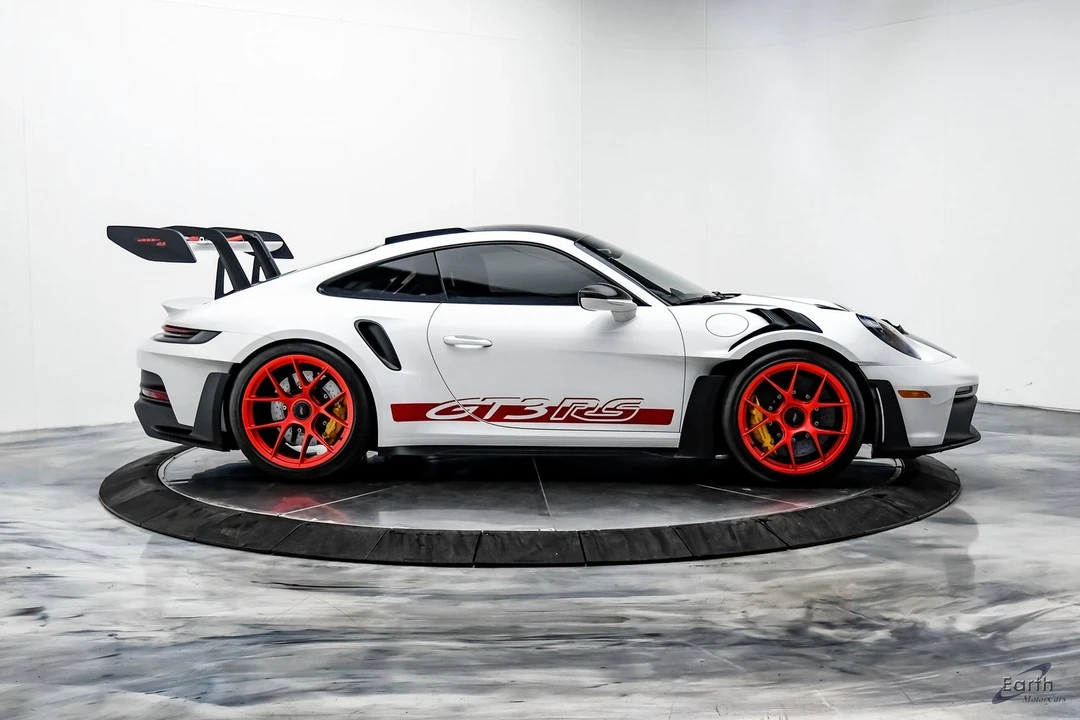 2023 Porsche 992 GT3 RS - Image 19 of 21