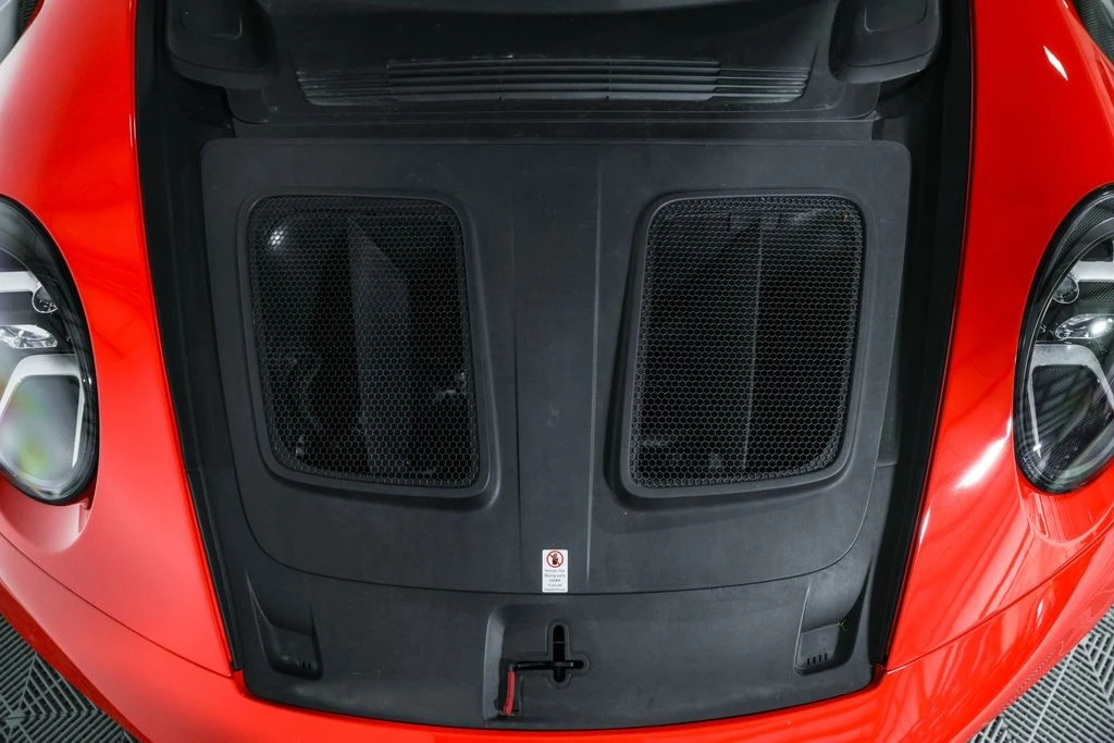 2023 Porsche - Image 22 of 31