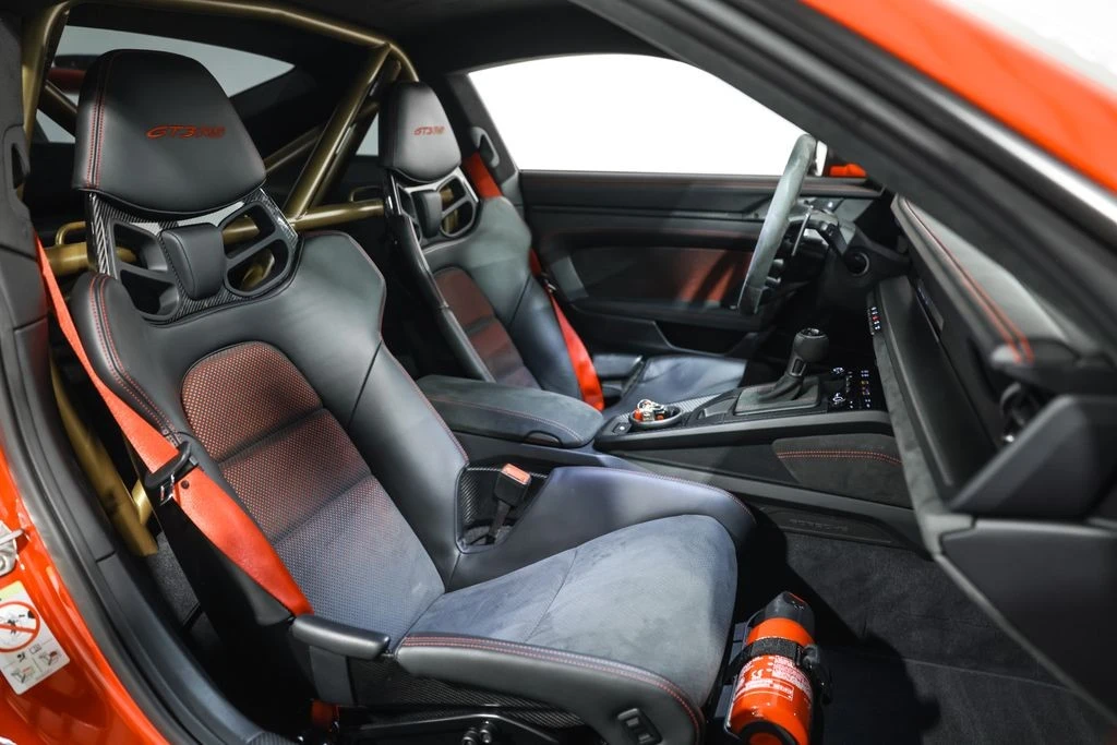 2023 Porsche - Image 24 of 31