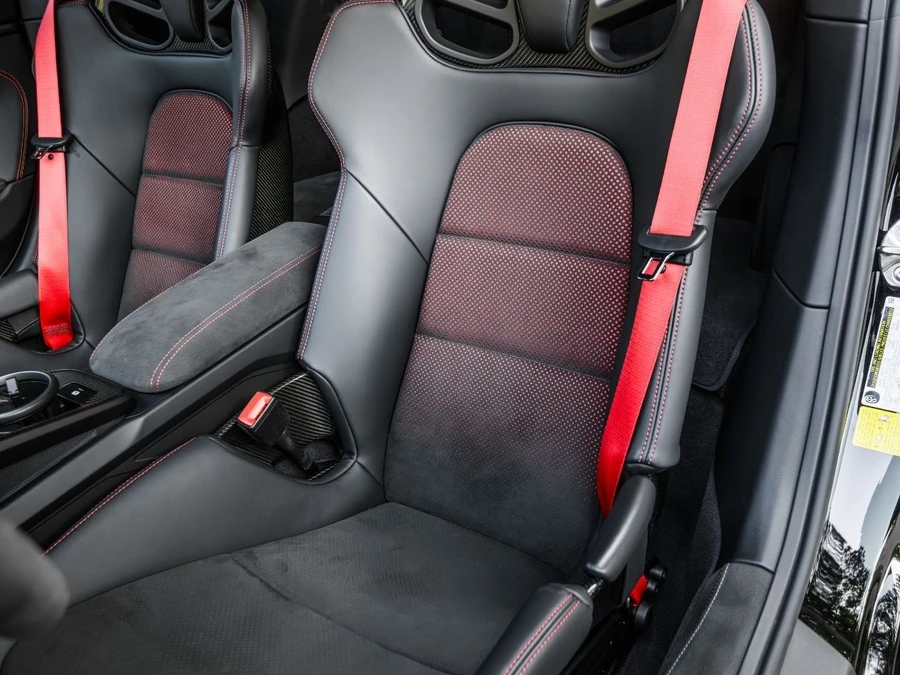 2023 Porsche 992 GT3 RS - Image 19 of 31