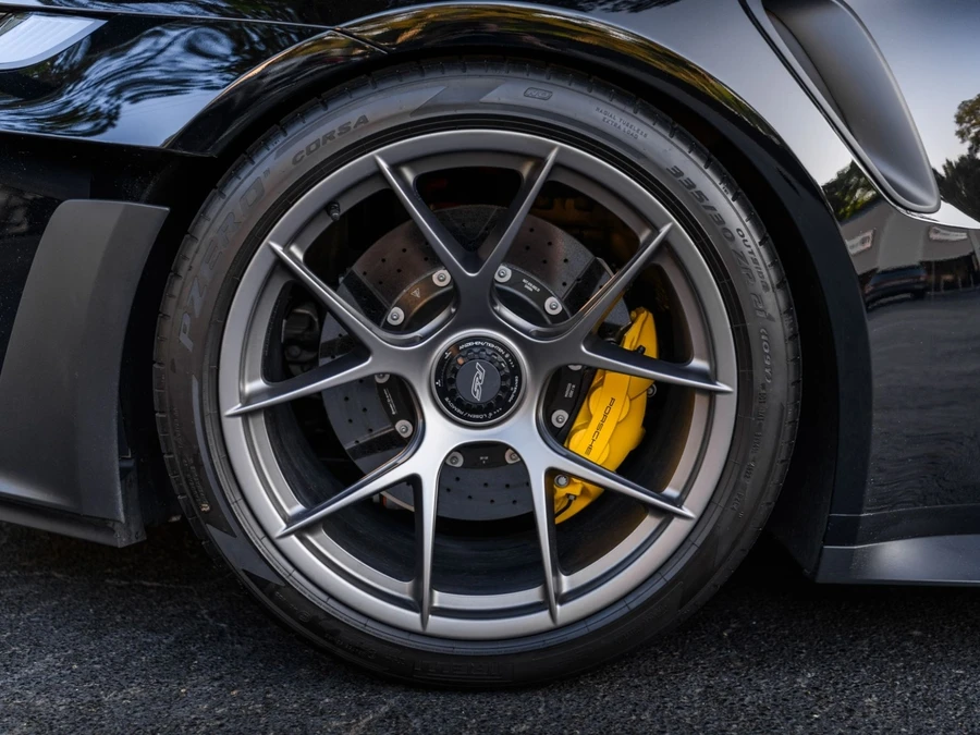 2023 Porsche 992 GT3 RS - Image 12 of 31