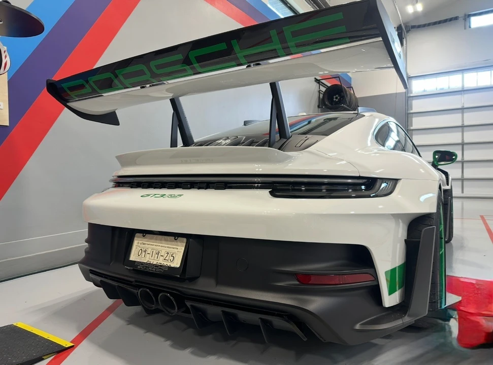2023 Porsche - Image 4 of 9