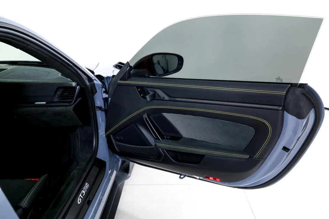 2023 Porsche 992 GT3 RS - Image 17 of 21