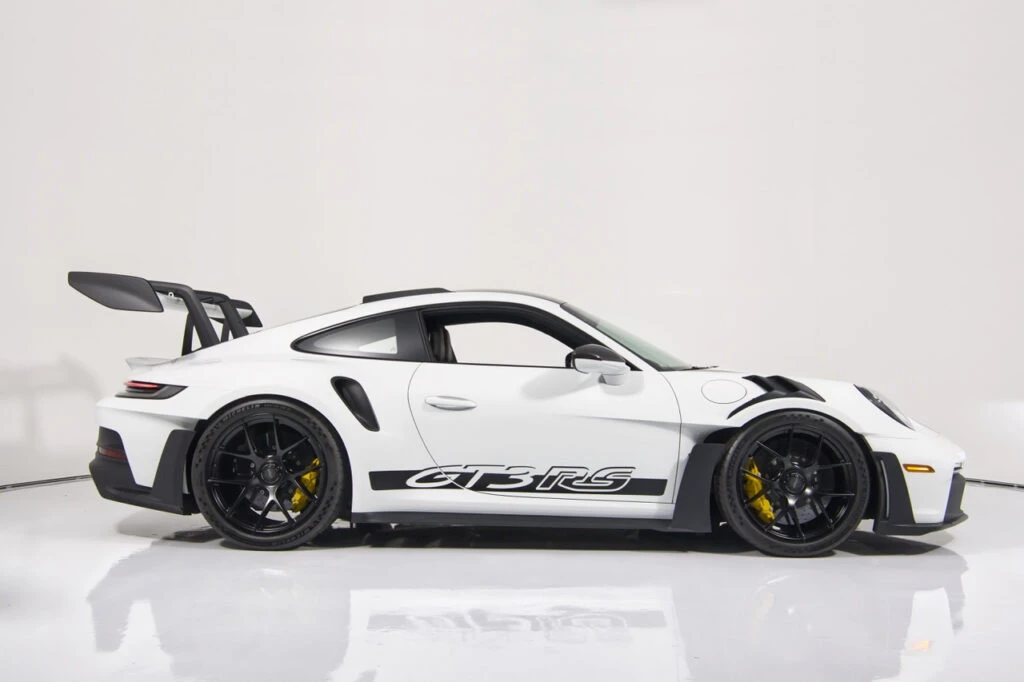 2023 Porsche 992 GT3 RS - Image 13 of 31