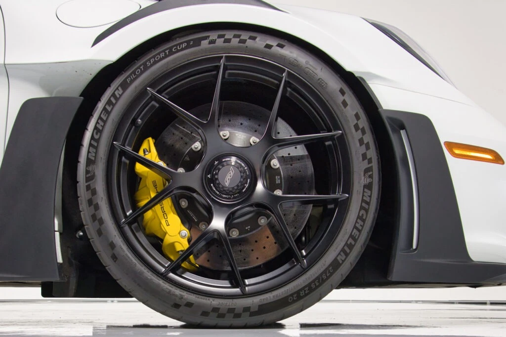 2023 Porsche 992 GT3 RS - Image 17 of 31