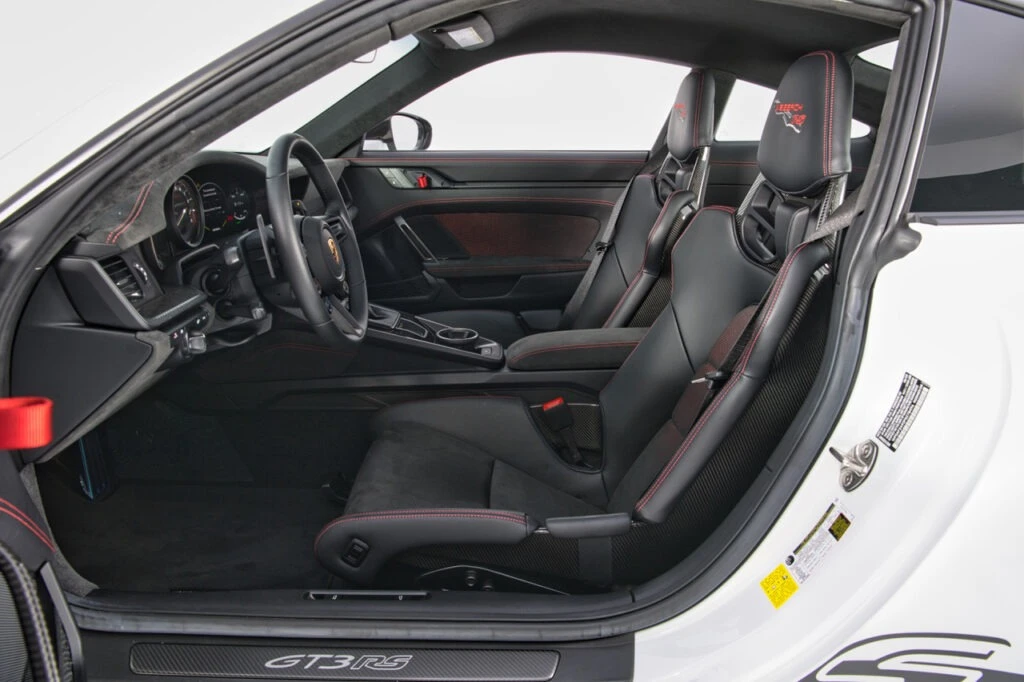 2023 Porsche 992 GT3 RS - Image 19 of 31