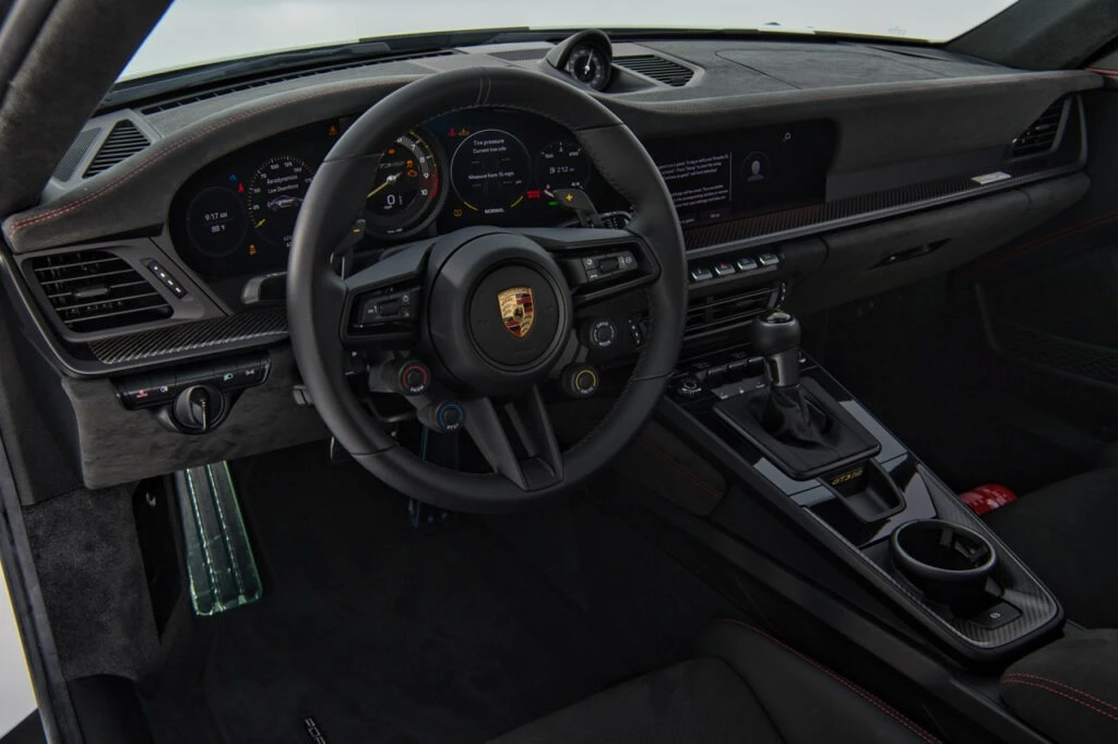 2023 Porsche 992 GT3 RS - Image 25 of 31