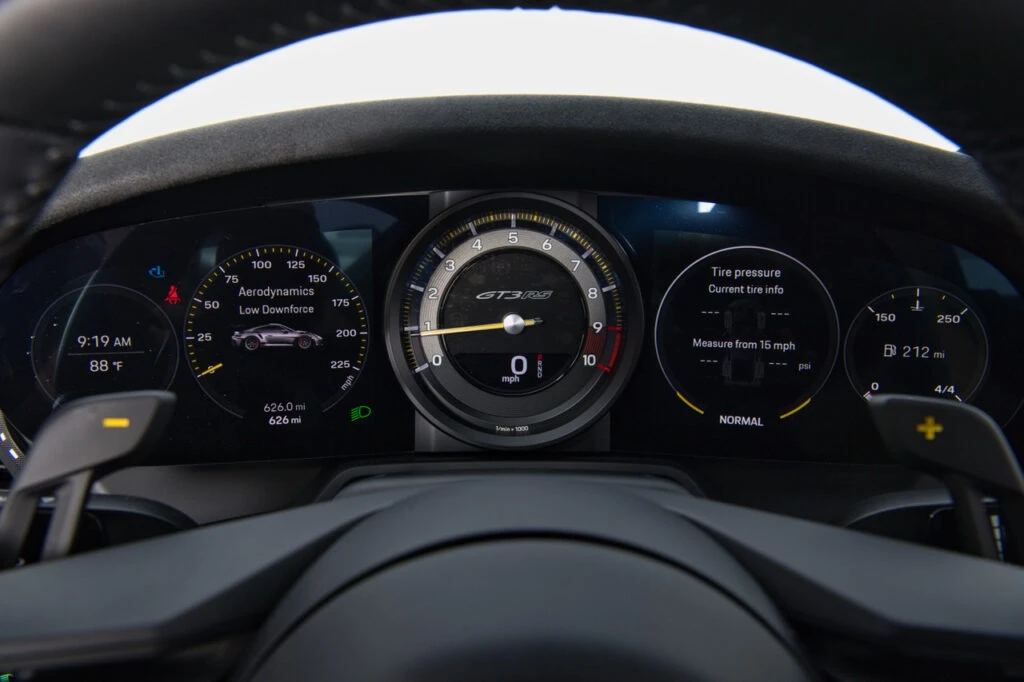 2023 Porsche 992 GT3 RS - Image 27 of 31