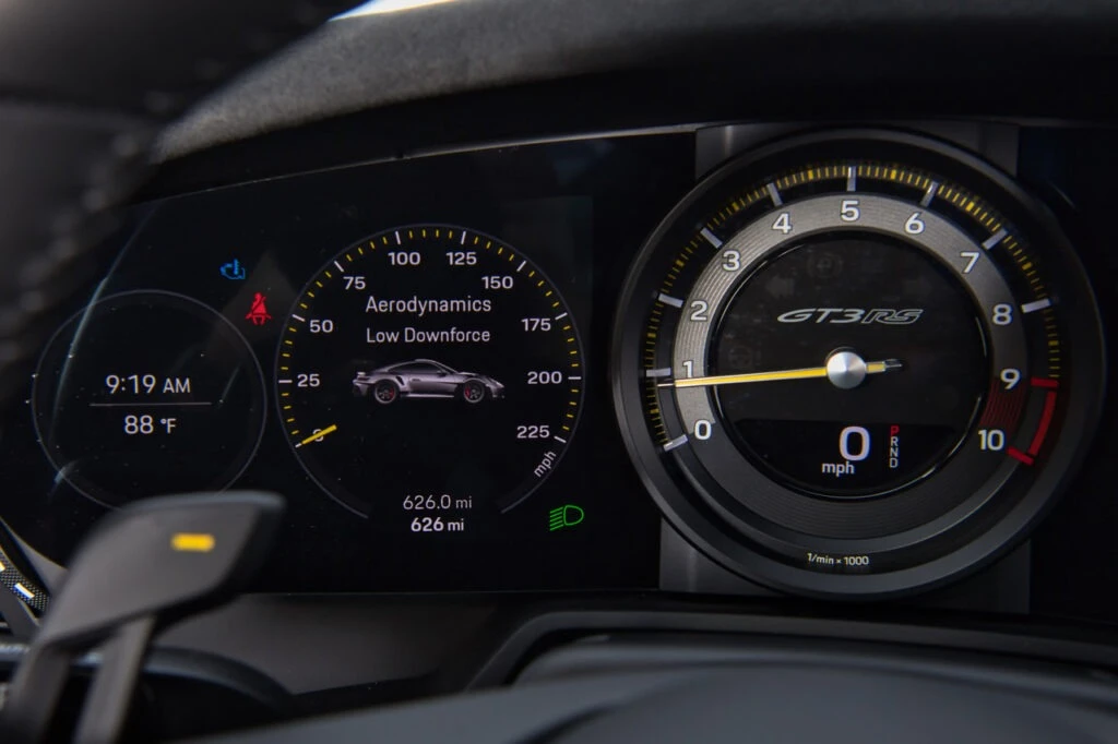 2023 Porsche 992 GT3 RS - Image 28 of 31