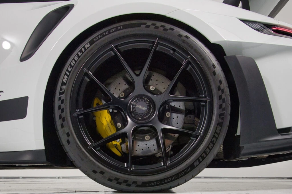 2023 Porsche 992 GT3 RS - Image 9 of 31