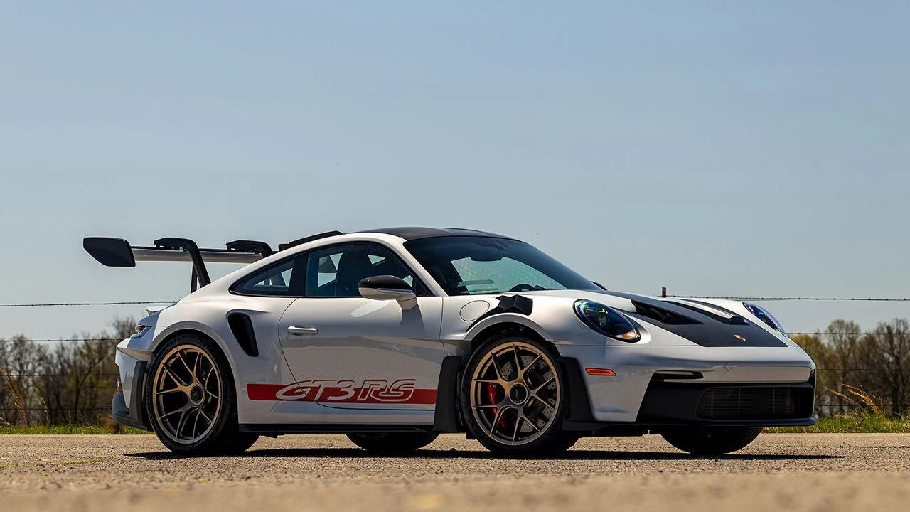 2023 Porsche 992 GT3 RS - Image 14 of 31
