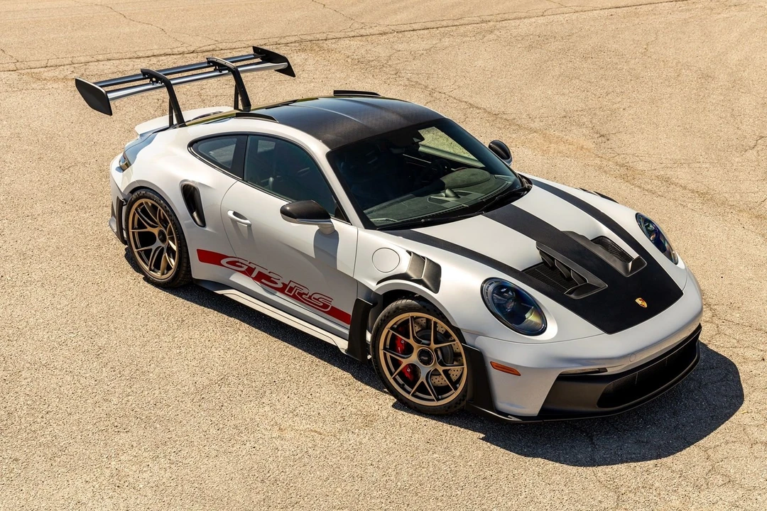 2023 Porsche 992 GT3 RS - Image 2 of 31