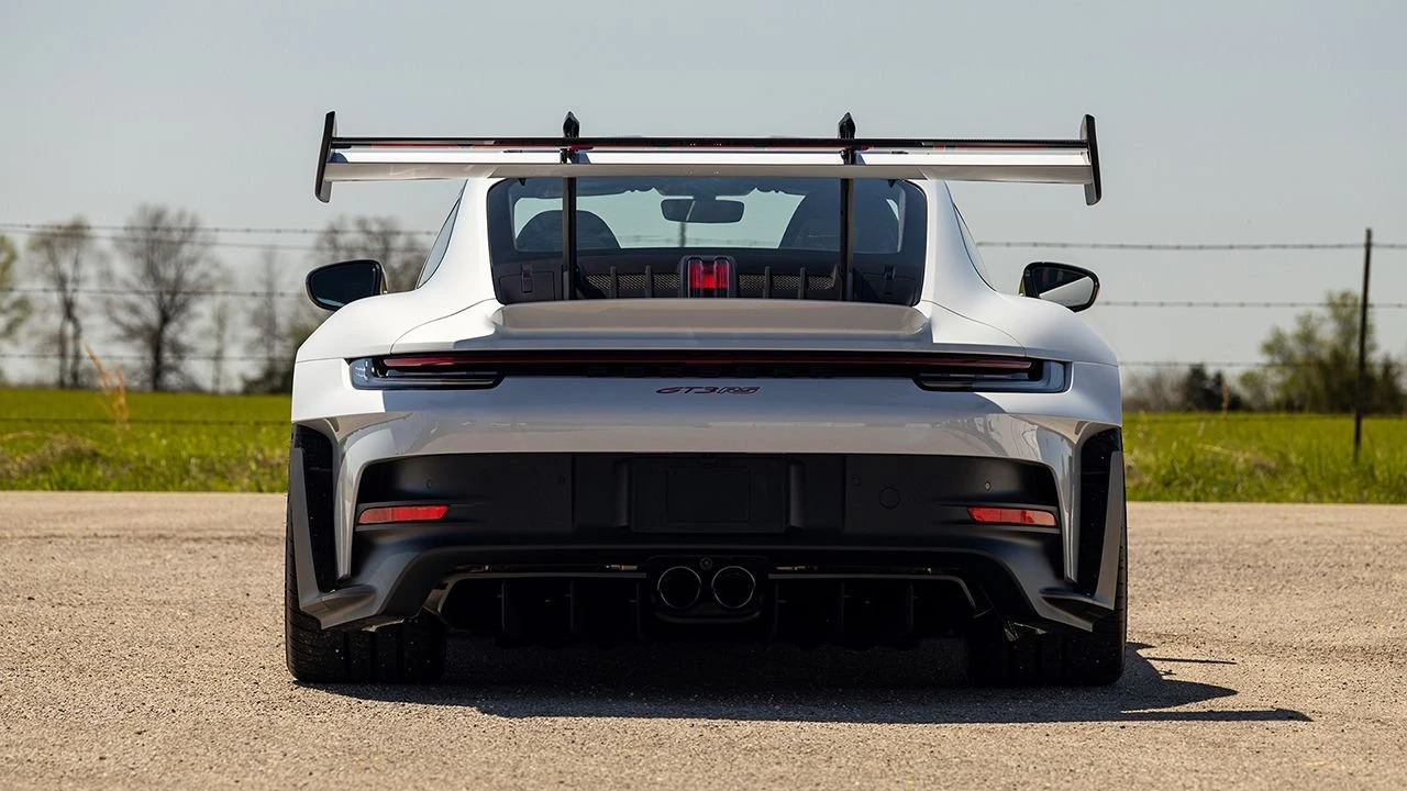 2023 Porsche 992 GT3 RS - Image 28 of 31