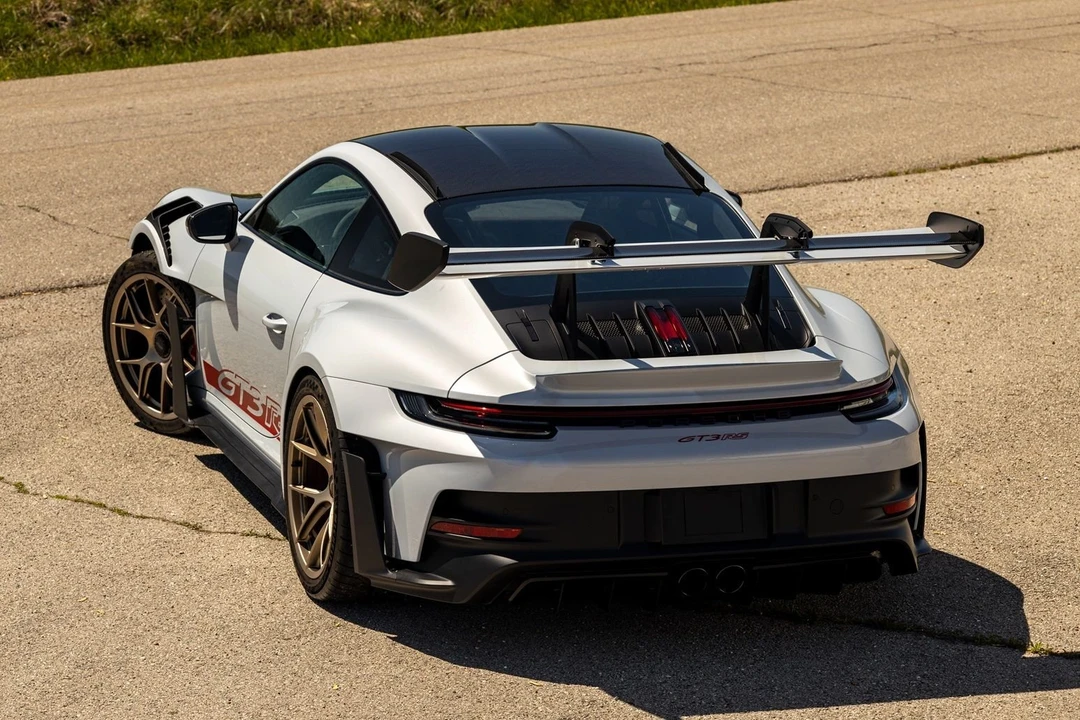 2023 Porsche 992 GT3 RS - Image 3 of 31