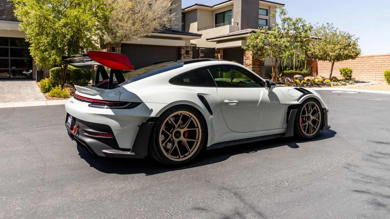 2023 Porsche 992 GT3 RS - Image 5 of 31