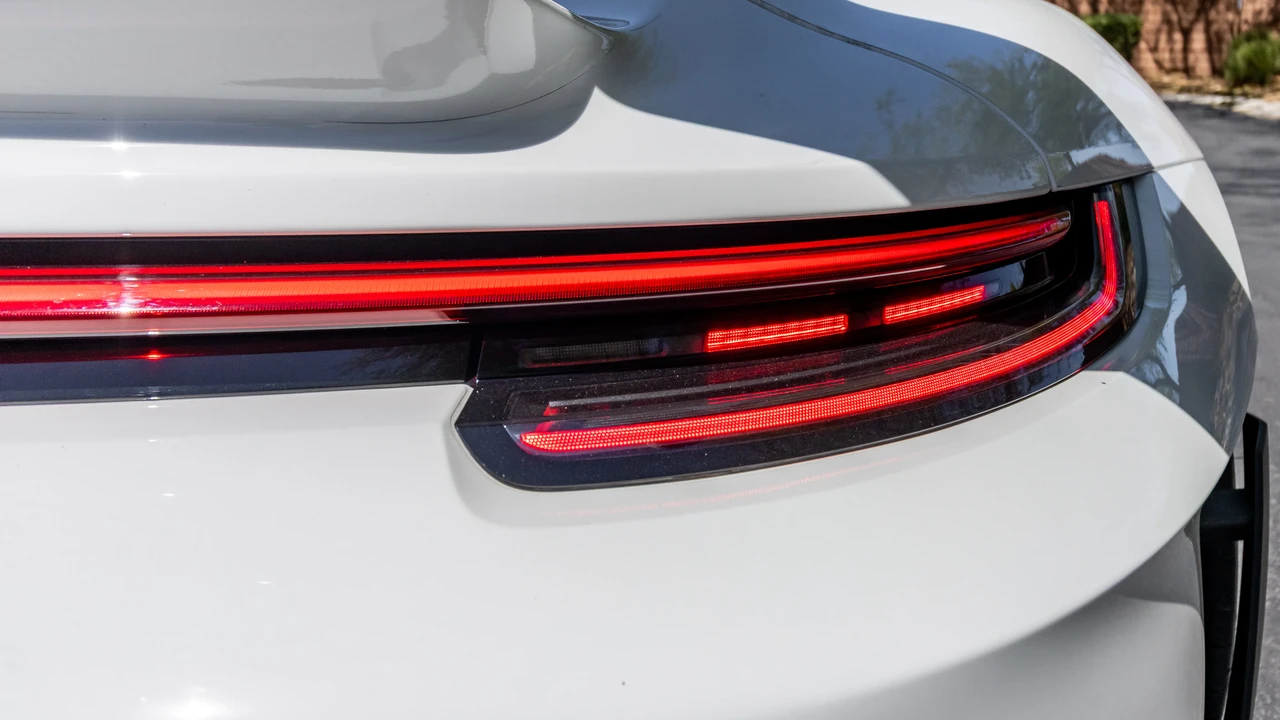 2023 Porsche 992 GT3 RS - Image 15 of 31