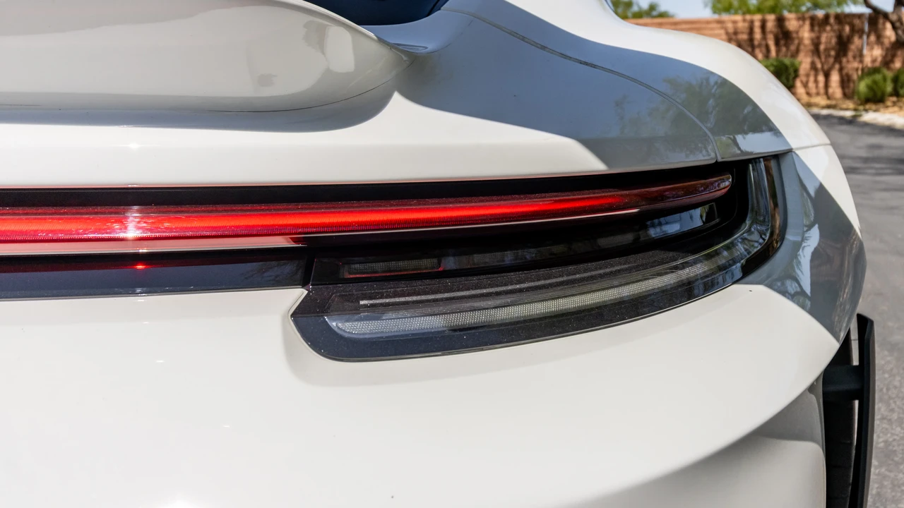 2023 Porsche 992 GT3 RS - Image 17 of 31