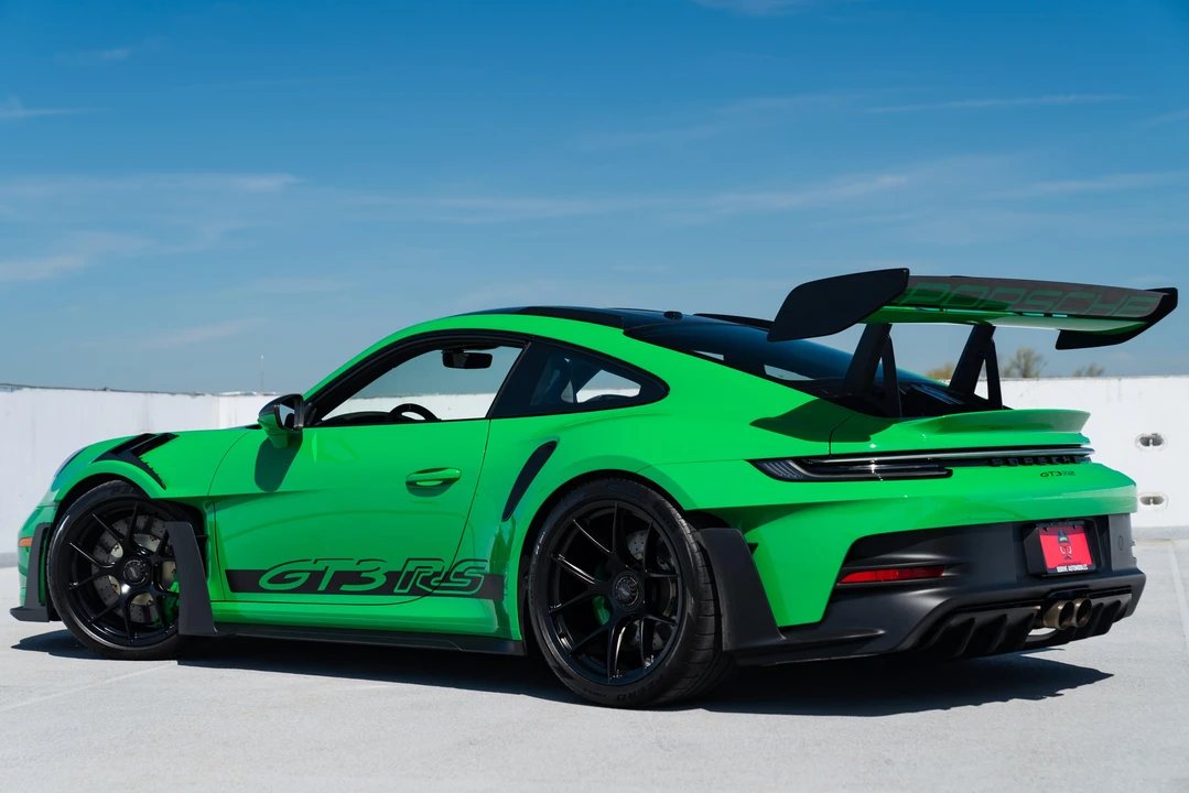 2023 Porsche 992 GT3 RS - Image 8 of 31
