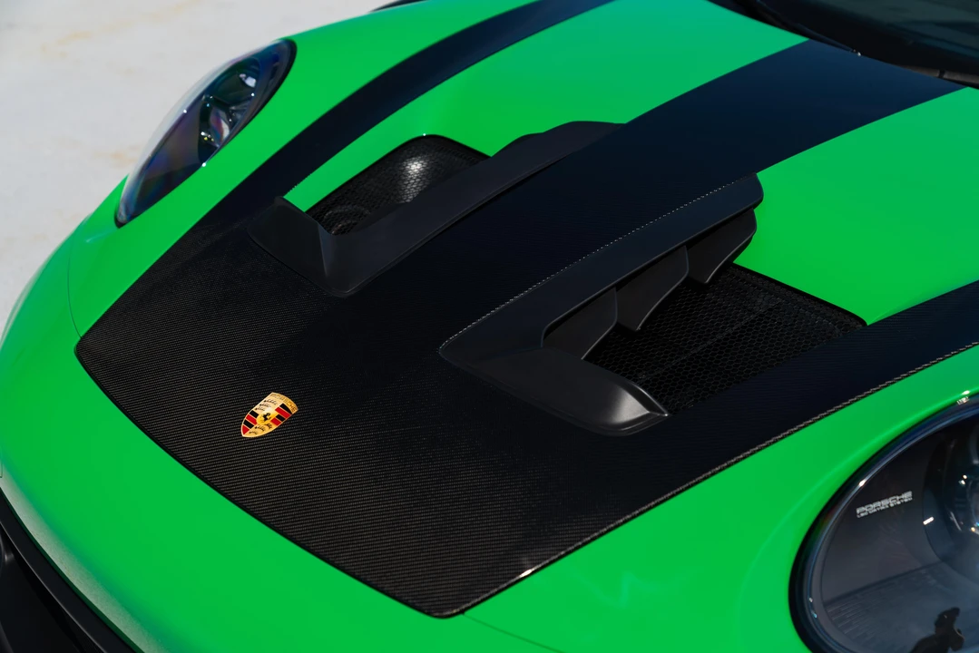 2023 Porsche 992 GT3 RS - Image 16 of 31