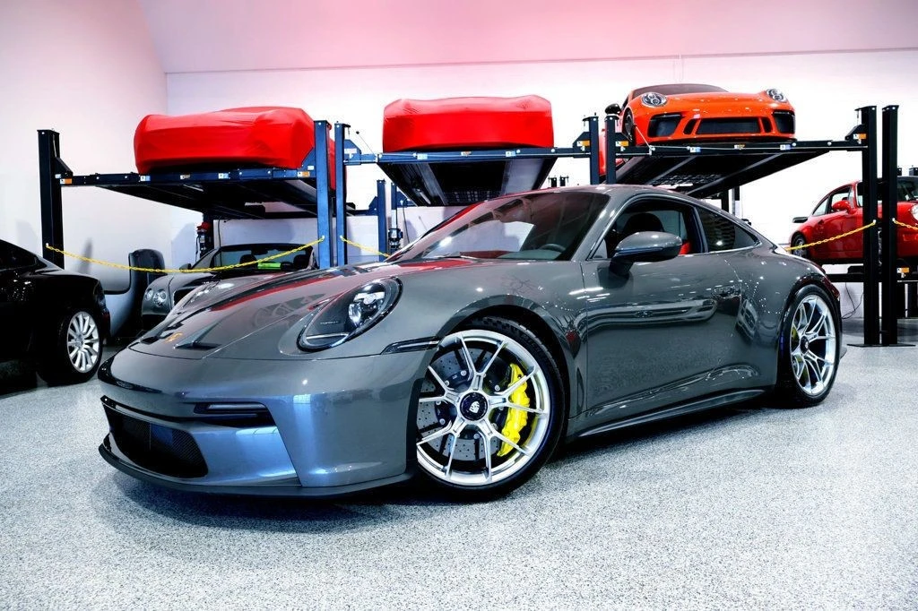 2023 Porsche - Image 4 of 12