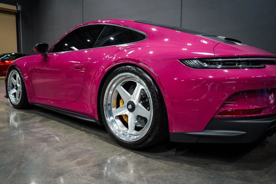 2023 Porsche 992 GT3 Touring - Image 21 of 31