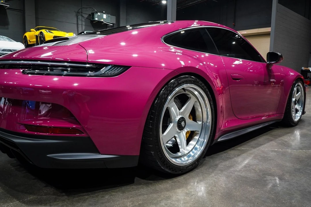 2023 Porsche 992 GT3 Touring - Image 25 of 31
