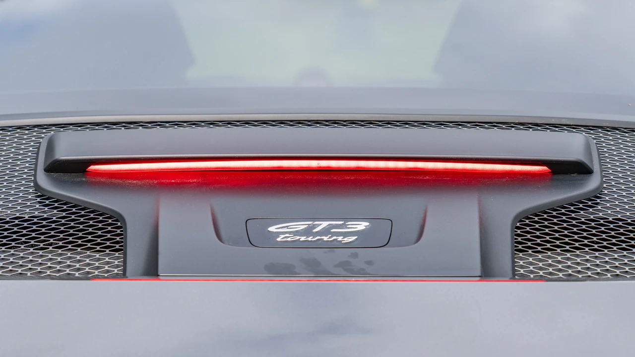 2023 Porsche 992 GT3 Touring - Image 19 of 31
