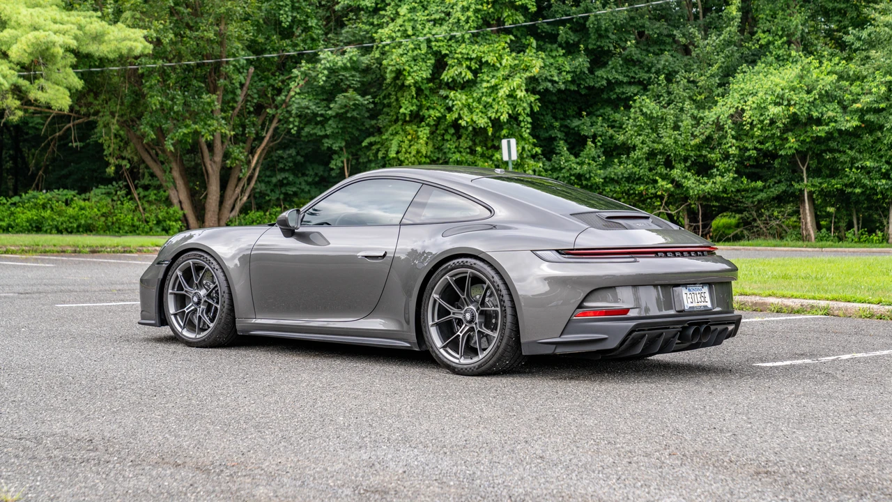 2023 Porsche 992 GT3 Touring - Image 5 of 31