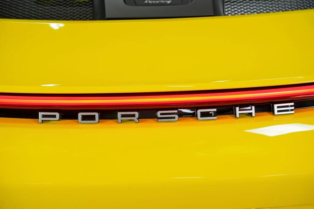2023 Porsche 992 GT3 Touring - Image 22 of 31