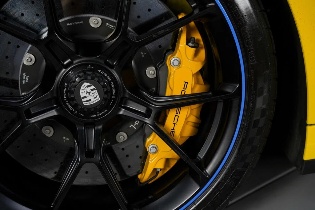 2023 Porsche 992 GT3 Touring - Image 18 of 31