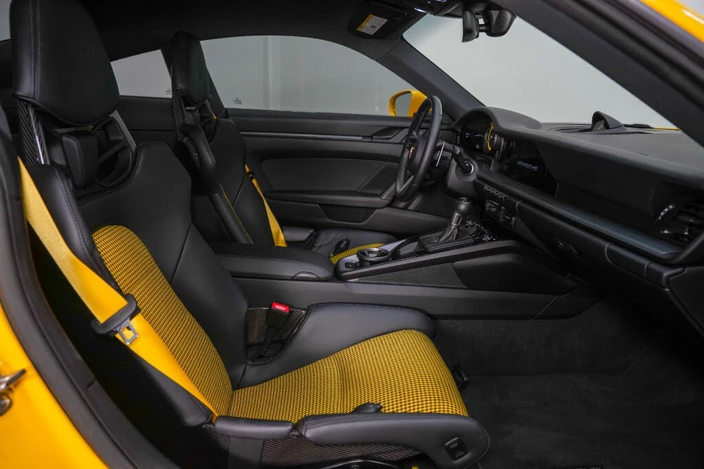 2023 Porsche 992 GT3 Touring - Image 28 of 31