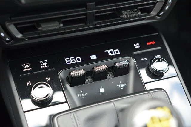 2023 Porsche 992 GT3 Touring - Image 24 of 31