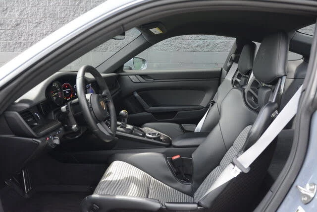 2023 Porsche 992 GT3 Touring - Image 16 of 31