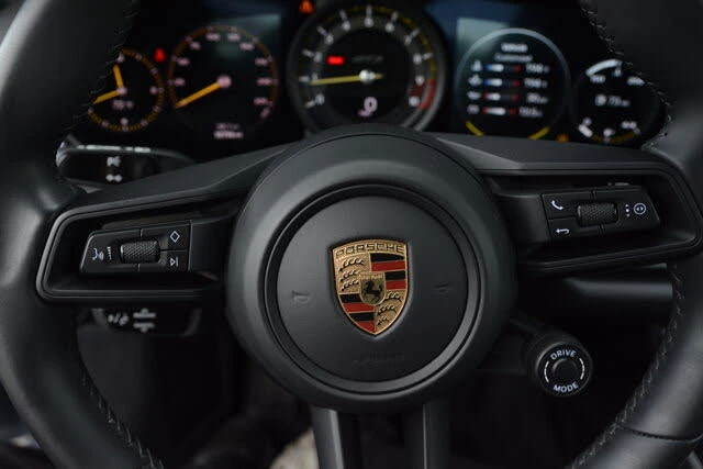 2023 Porsche 992 GT3 Touring - Image 19 of 31