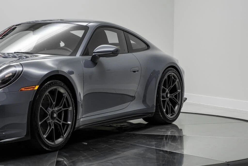 2023 Porsche 992 GT3 Touring - Image 3 of 31