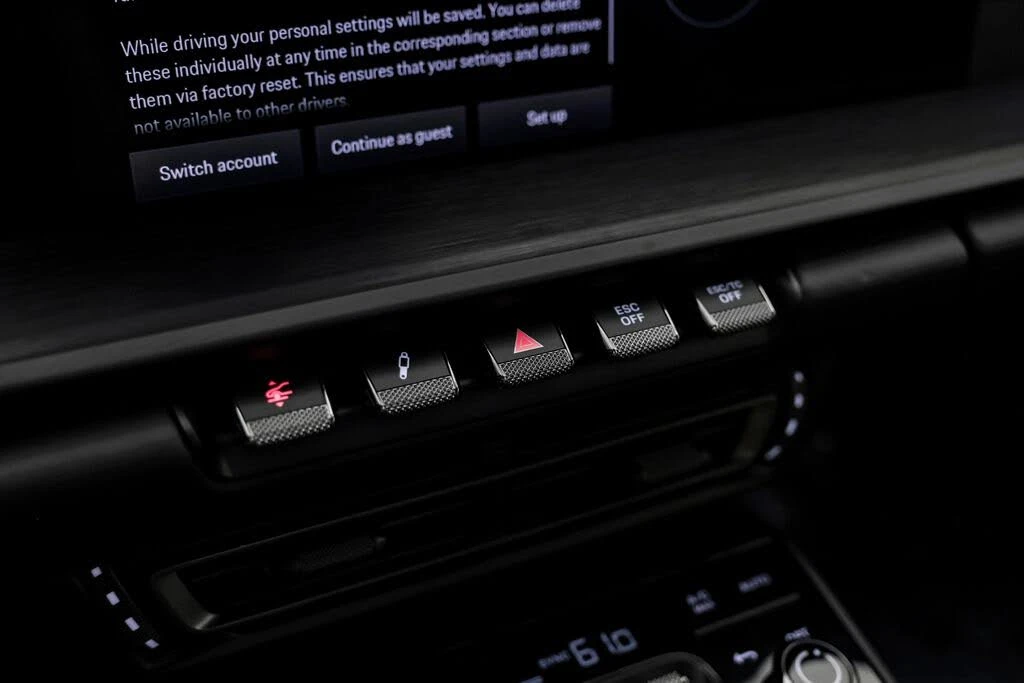 2023 Porsche 992 GT3 Touring - Image 29 of 31