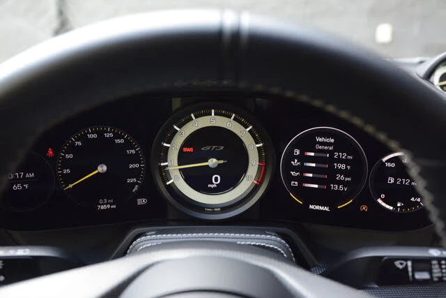 2023 Porsche 992 GT3 Touring - Image 17 of 31