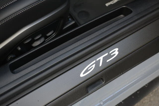 2023 Porsche 992 GT3 Touring - Image 29 of 31