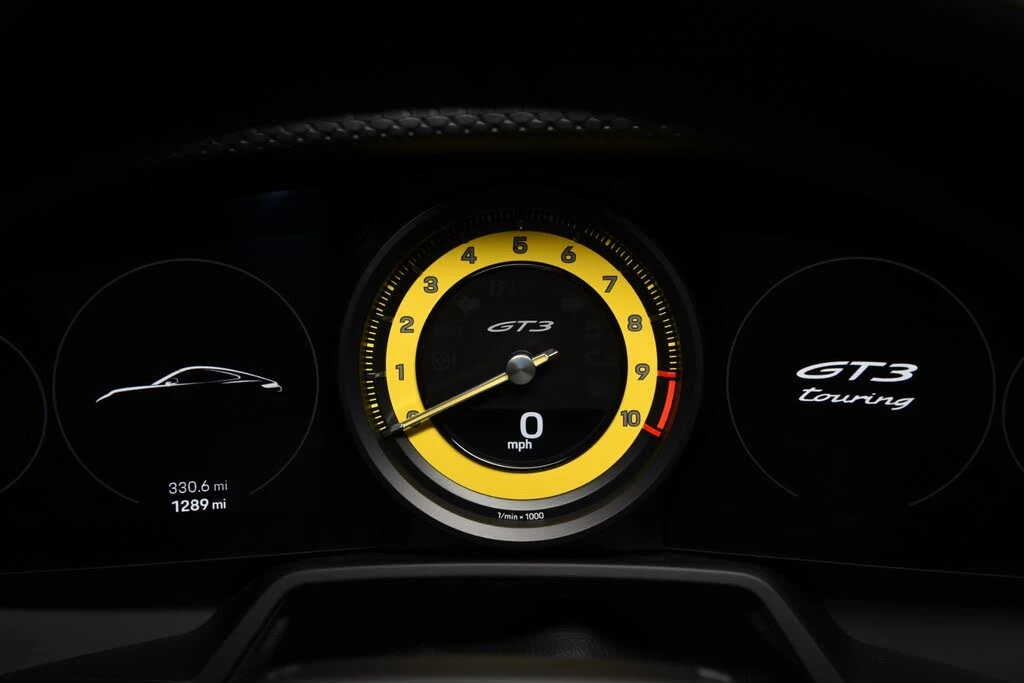 2023 Porsche 992 GT3 Touring - Image 29 of 31