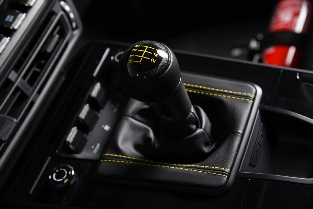 2023 Porsche 992 GT3 Touring - Image 5 of 31