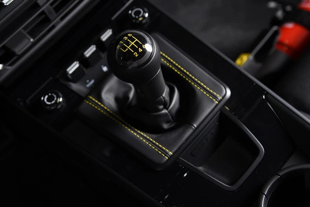 2023 Porsche 992 GT3 Touring - Image 18 of 31