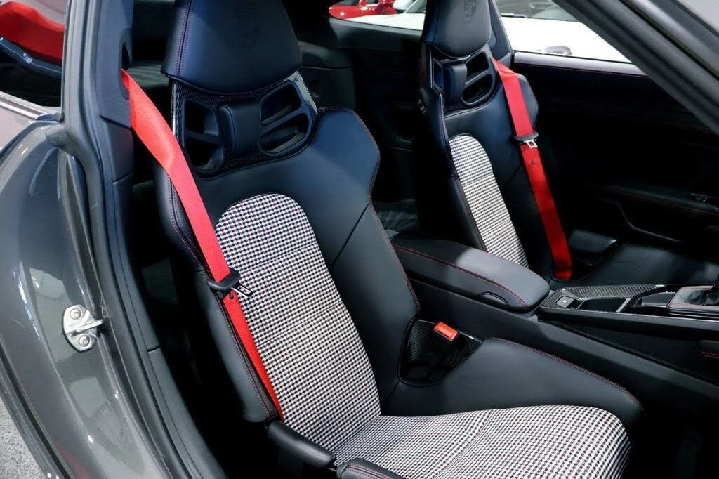 2023 Porsche 992 GT3 Touring - Image 24 of 31