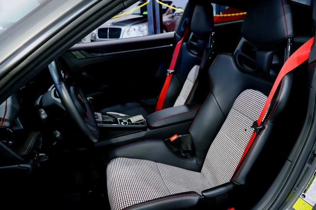 2023 Porsche 992 GT3 Touring - Image 27 of 31
