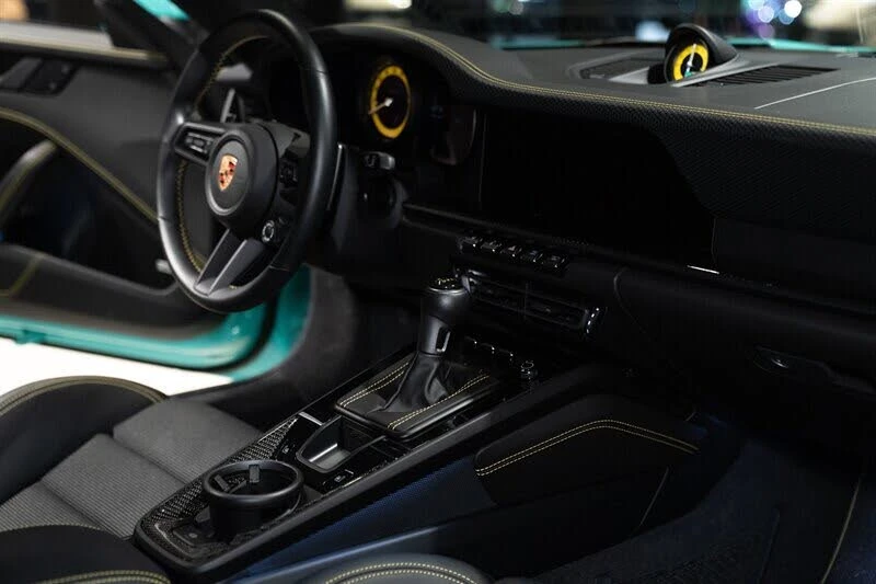 2023 Porsche 992 GT3 Touring - Image 18 of 31