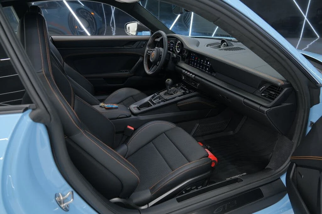2023 Porsche 992 GT3 Touring - Image 17 of 31
