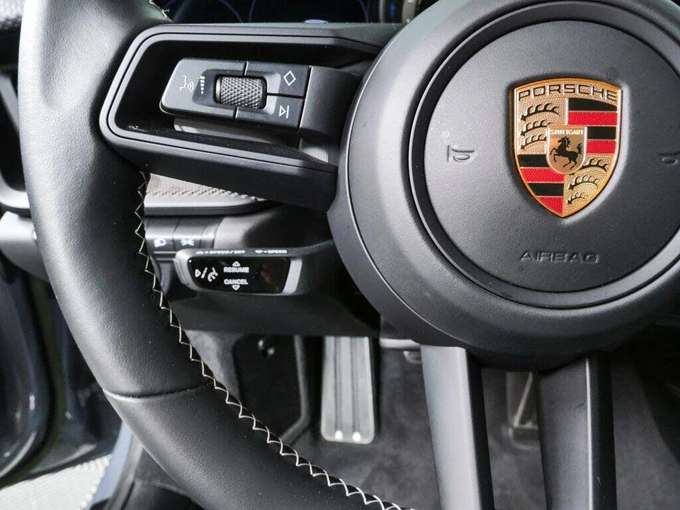 2023 Porsche 992 GT3 Touring - Image 10 of 31
