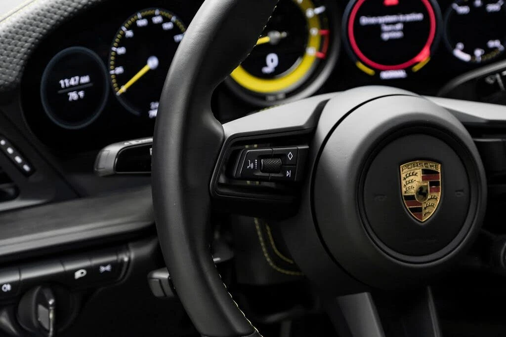 2023 Porsche 992 GT3 Touring - Image 21 of 31
