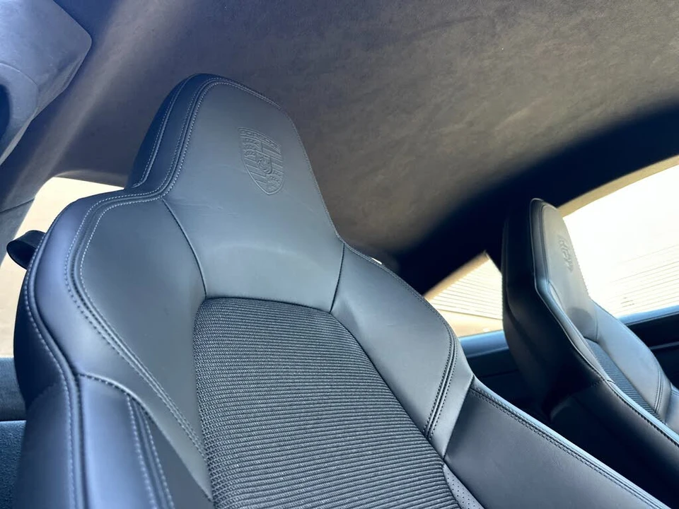 2023 Porsche 992 GT3 Touring - Image 17 of 31
