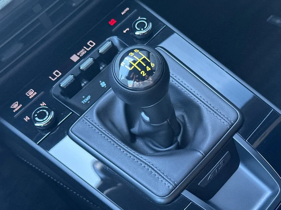 2023 Porsche 992 GT3 Touring - Image 26 of 31