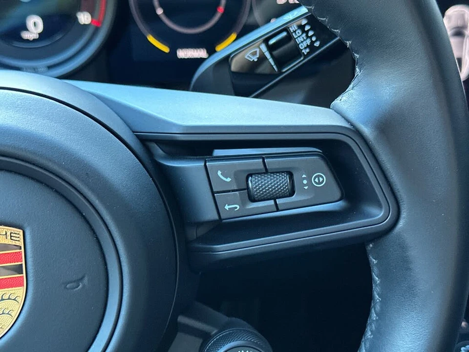 2023 Porsche 992 GT3 Touring - Image 29 of 31